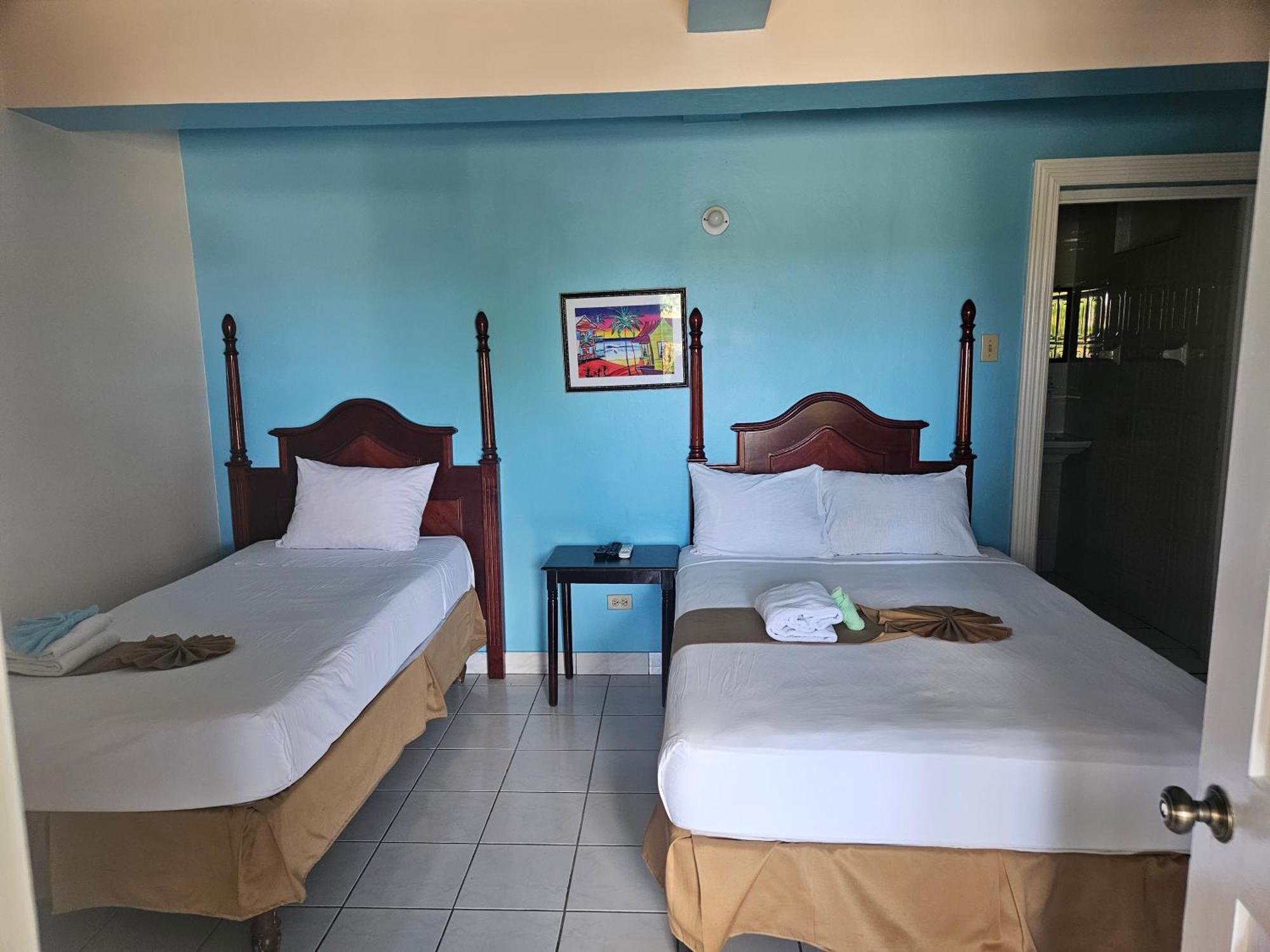 Palm Bay Guest House & Restaurant Montego Bay Zewnętrze zdjęcie