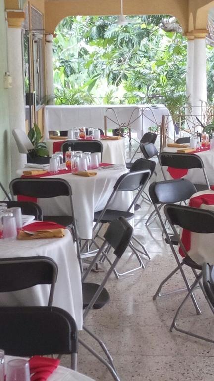 Palm Bay Guest House & Restaurant Montego Bay Zewnętrze zdjęcie